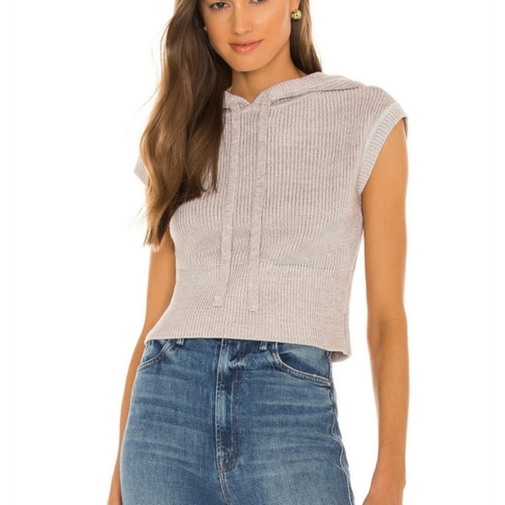 💫 L'Academie Knit Sleeveless Hoodie 💫